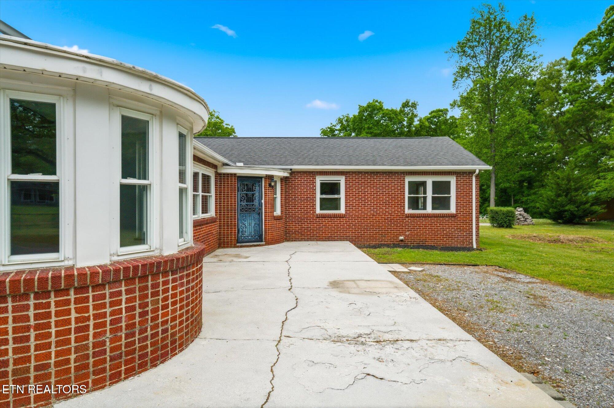 5215 East Sunset Road Knoxville, TN 37914 - Photo 6 of 57 Rear Patio