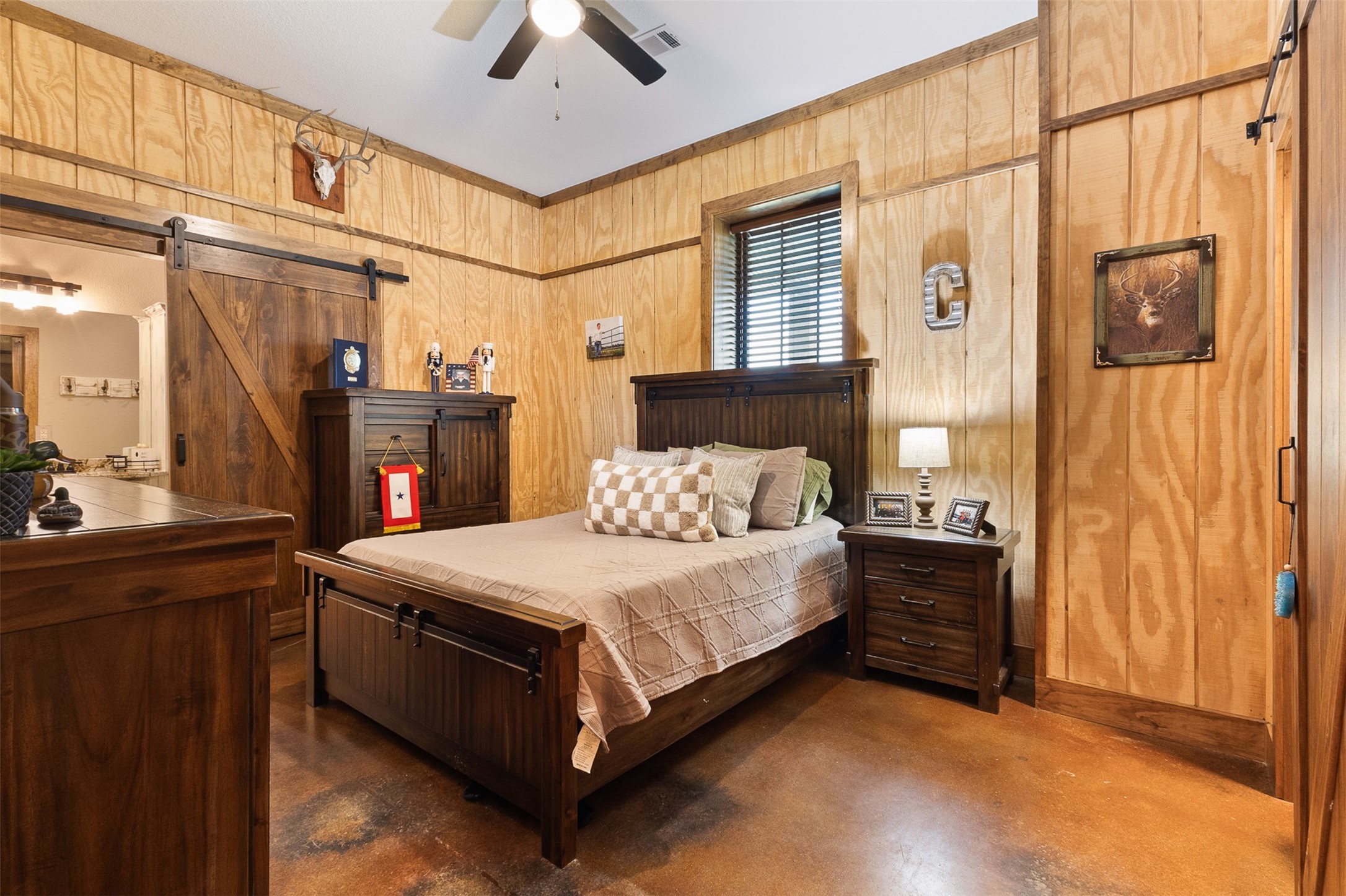 1402 Eagle Ferry Road Anahuac, TX 77514 - Photo 18 of 50 Gallery Image 18