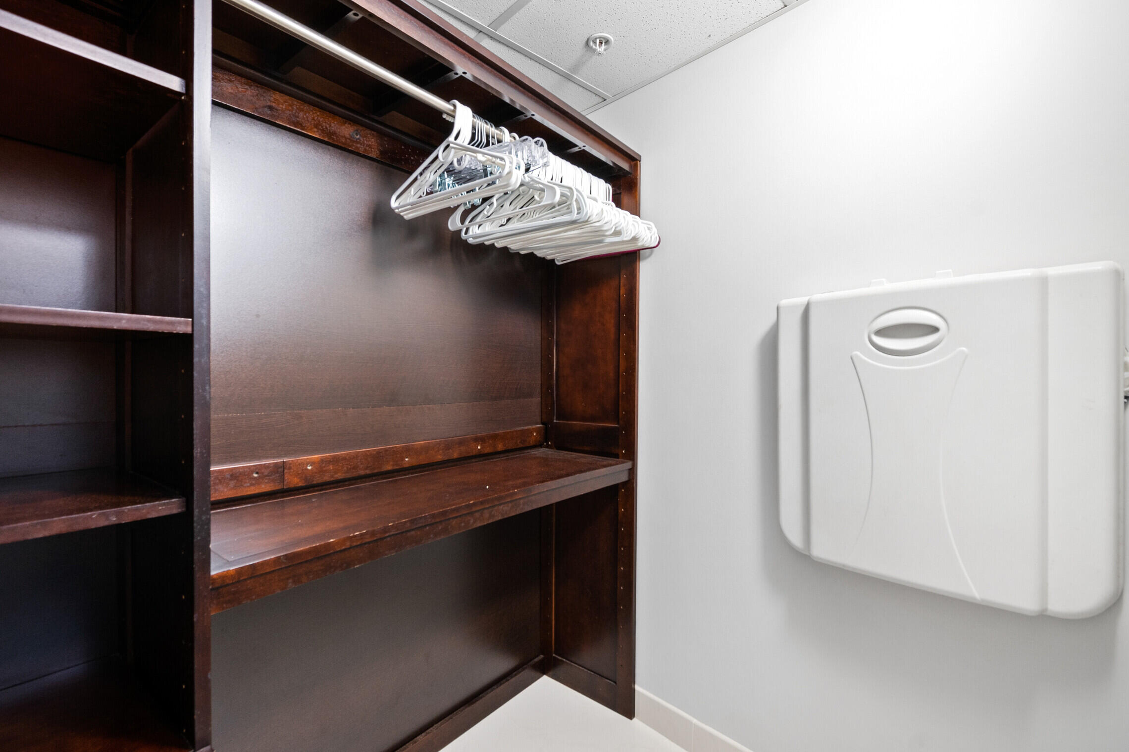 3000 North Ocean Drive, Unit 26B Singer Island, FL 33404 - Photo 10 of 39 Walk in Closet