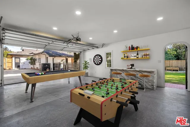 $16,500 | 629 North Rexford Drive, Beverly Hills, CA 90210