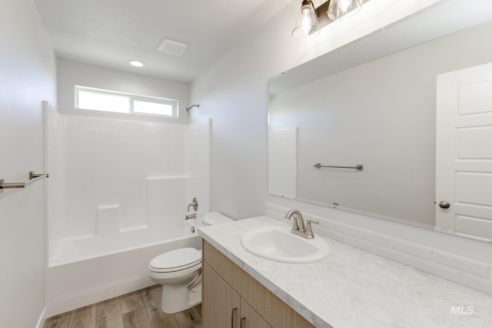 12853 Decatur Street Nampa, ID 83651 - Photo 19 of 24 Bathroom