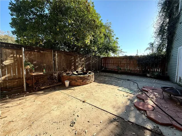 $1,350 | 2020 Camp Street, Unit REAR, New Orleans, LA 70130