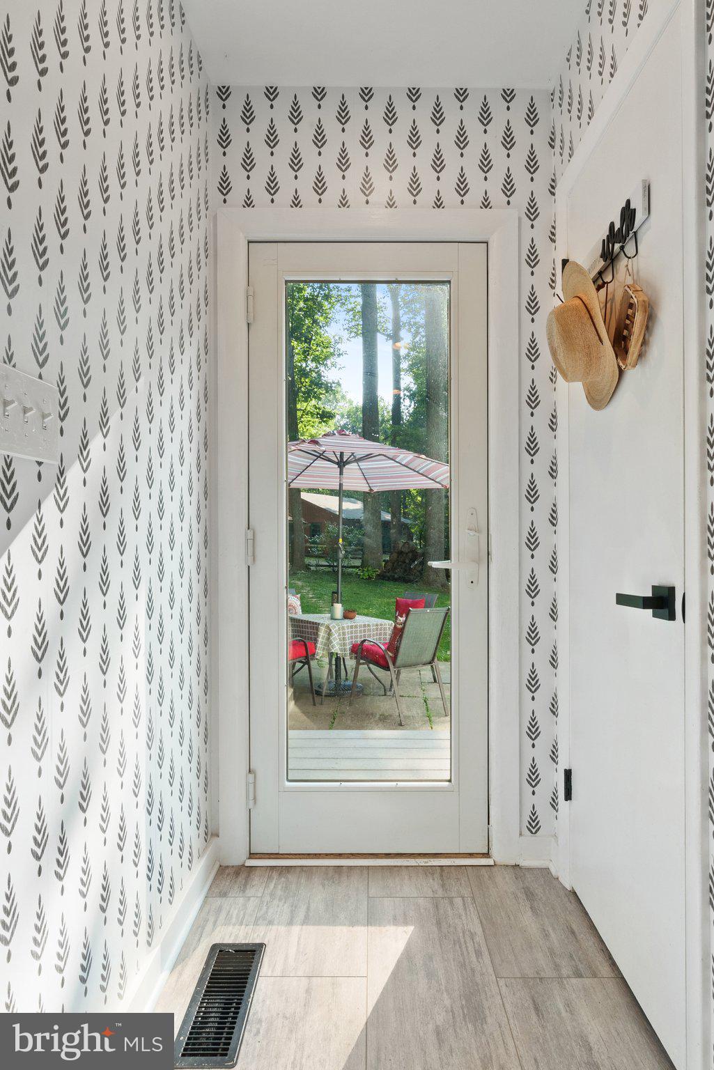 32651 Mt Weather Road Bluemont, VA 20135 - Photo 26 of 117 Door to side patio from sunny kitchen.