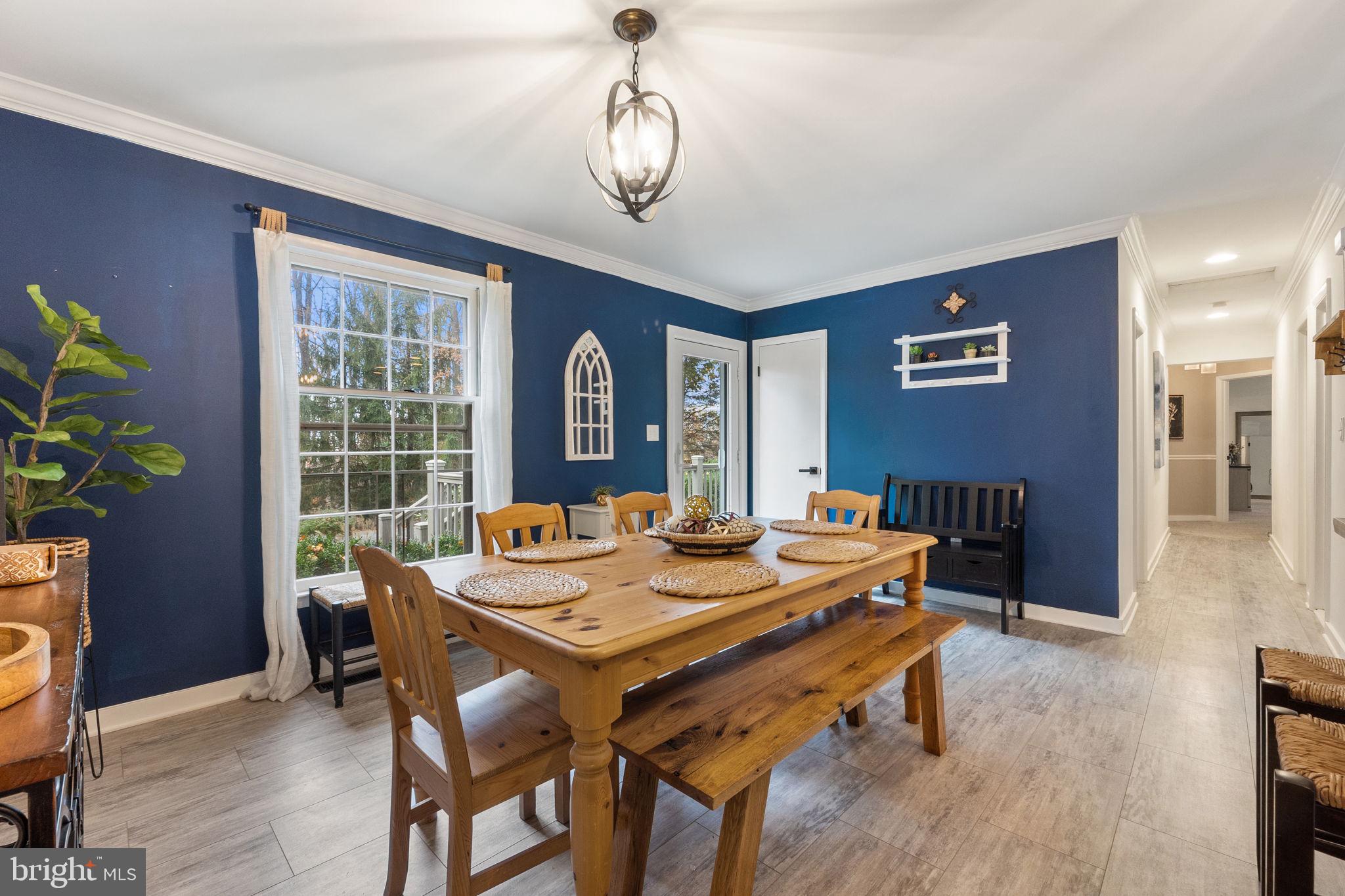 32651 Mt Weather Road Bluemont, VA 20135 - Photo 33 of 117 Warm & inviting dining space.