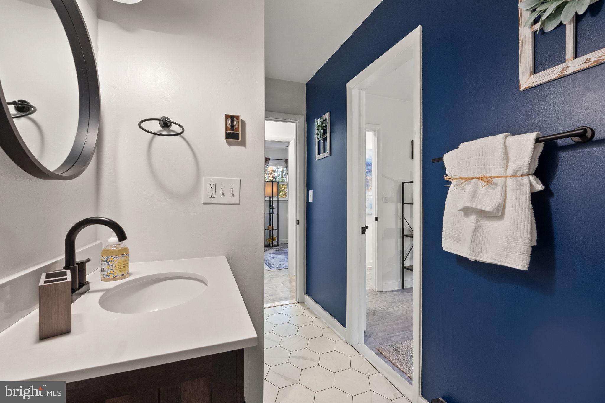 32651 Mt Weather Road Bluemont, VA 20135 - Photo 87 of 117 Jack & Jill bath leads to hall & 2nd BR.