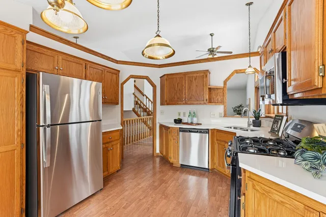 $350,000 | 342 74th Avenue North, Brooklyn Park, MN 55444