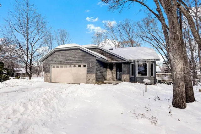 $350,000 | 342 74th Avenue North, Brooklyn Park, MN 55444