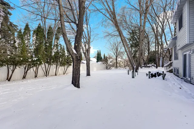 $350,000 | 342 74th Avenue North, Brooklyn Park, MN 55444