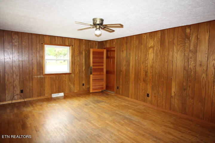 852 Wears Valley Road Townsend, TN 37882 - Photo 17 of 31 832 Wears Valley Rd 001