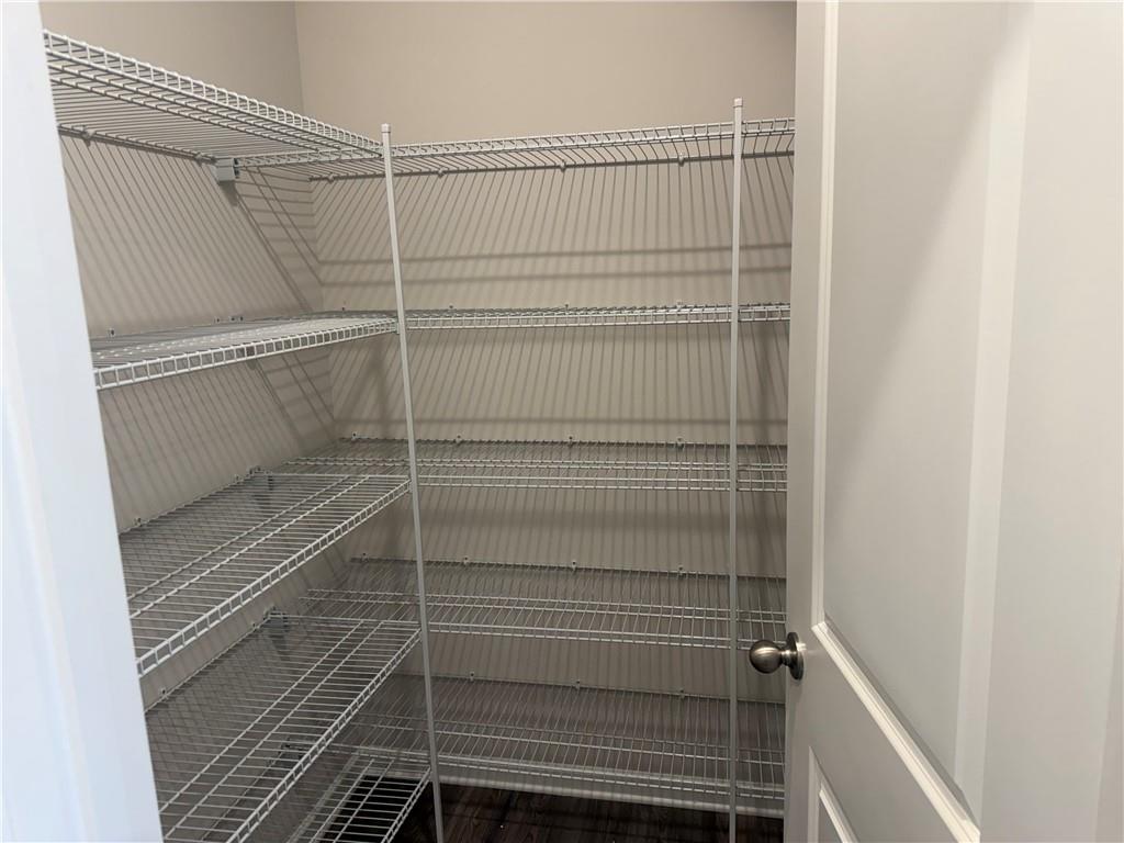 5139 Longview Run Decatur, GA 30035 - Photo 5 of 16 a bathroom with walk in closet