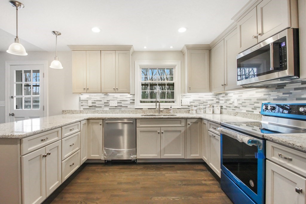 57 Kimball Road Methuen, MA 01844 - Photo 10 of 34 Gallery Image 10