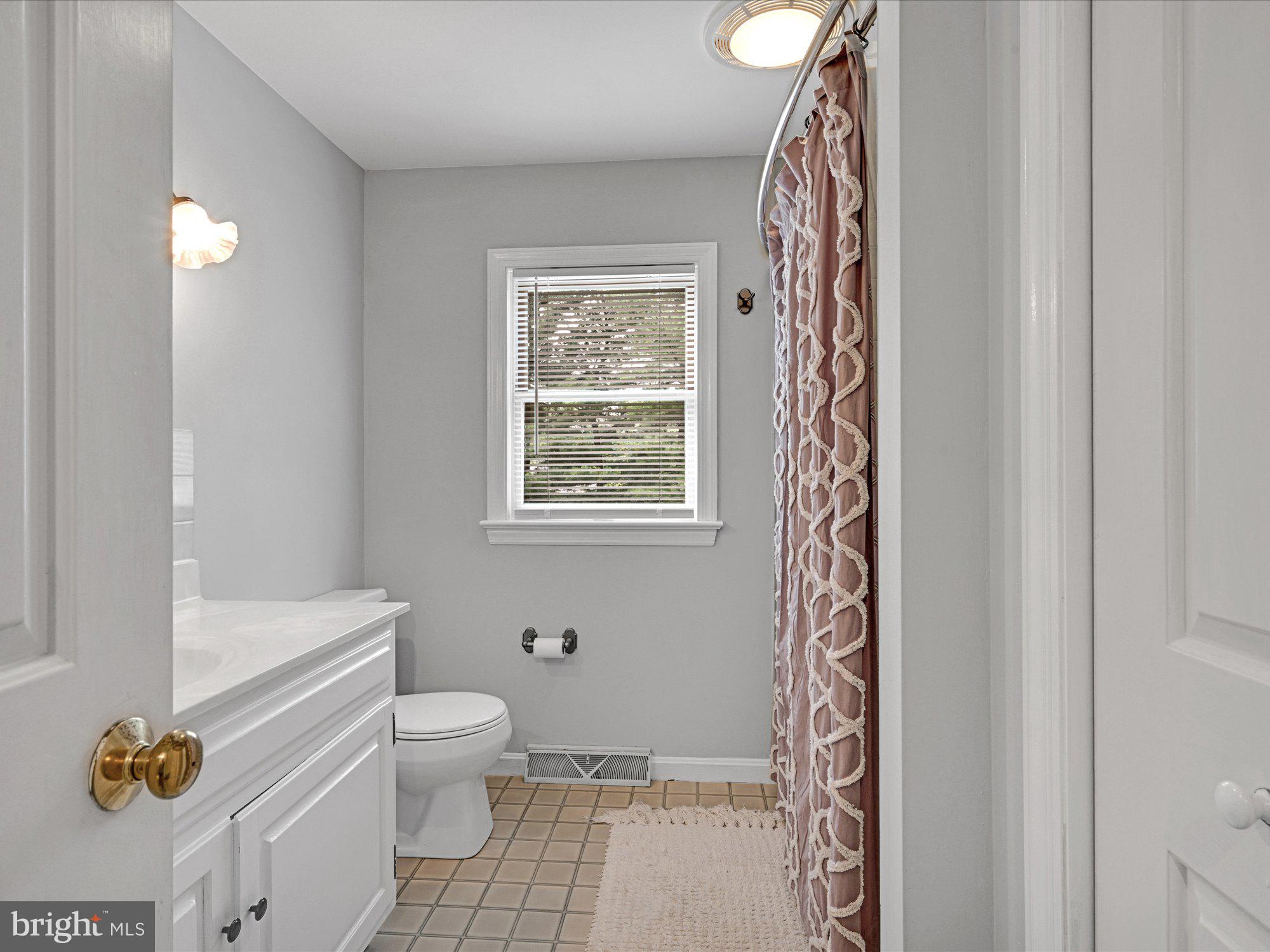 1030 White Oak Road Manheim, PA 17545 - Photo 36 of 53 Room for lots of storage & modern colors