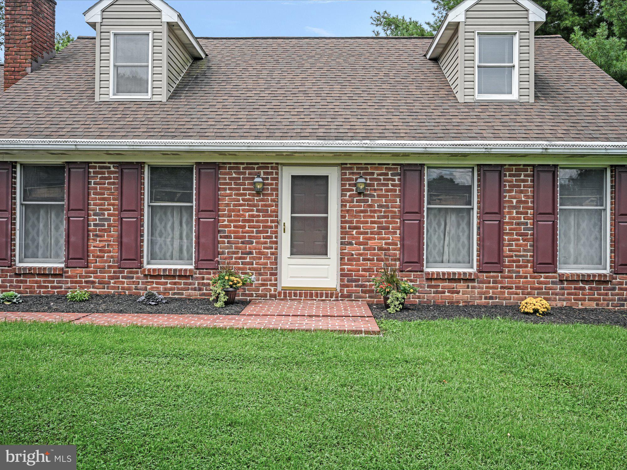 1030 White Oak Road Manheim, PA 17545 - Photo 5 of 53 Lots of windows for natural light- brick home