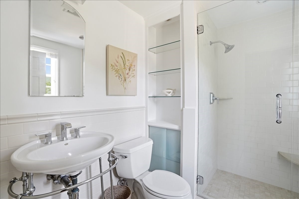 12 Stagecoach Road Hingham, MA 02043 - Photo 23 of 40
