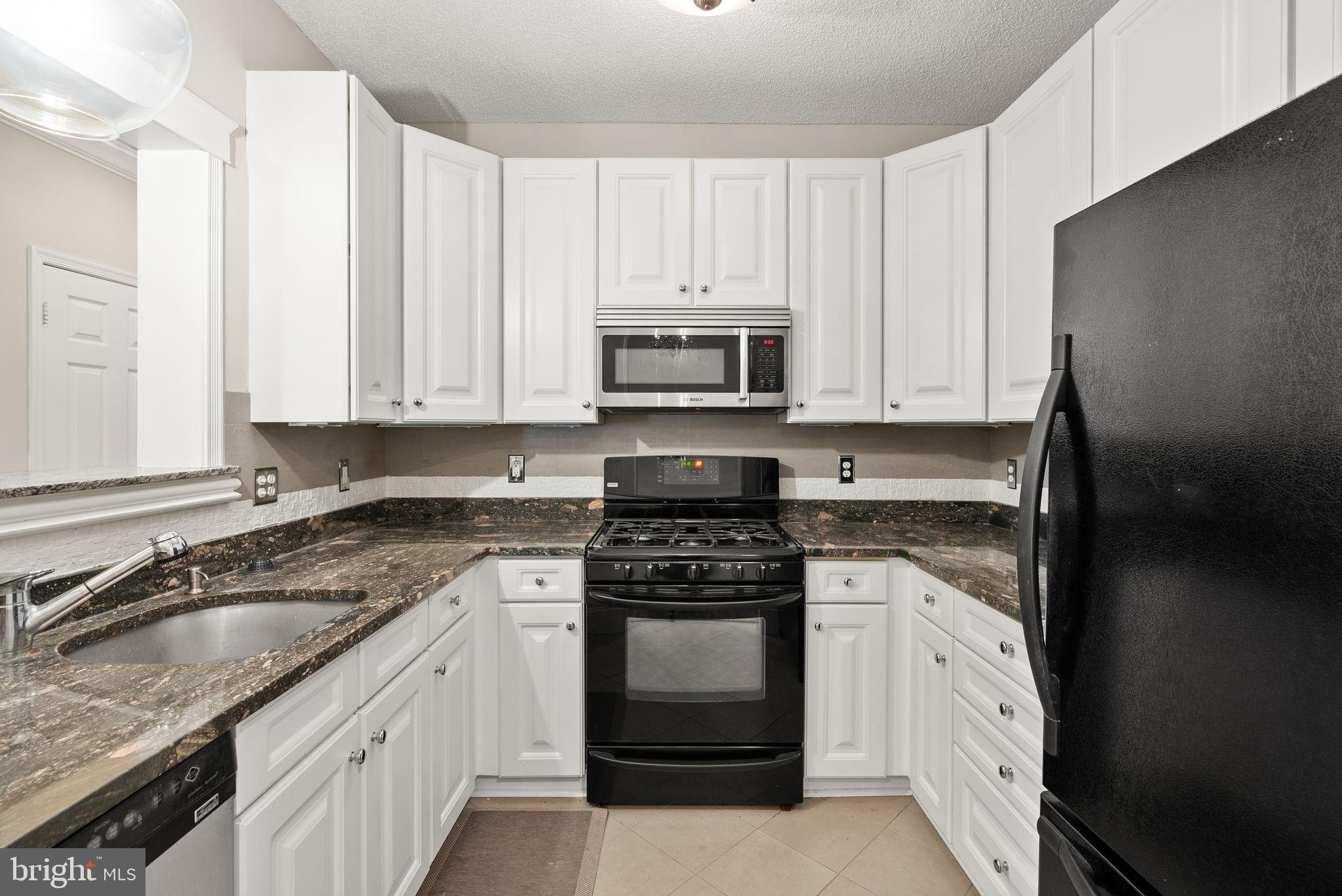12012 Taliesin Place, Unit 26 Reston, VA 20190 - Photo 5 of 43 Gallery Image 5