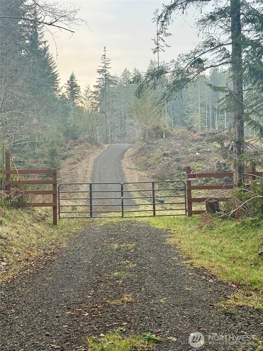 260 East Solbakk Veien Road Shelton, WA 98584 - Photo 14 of 38 a view of a backyard