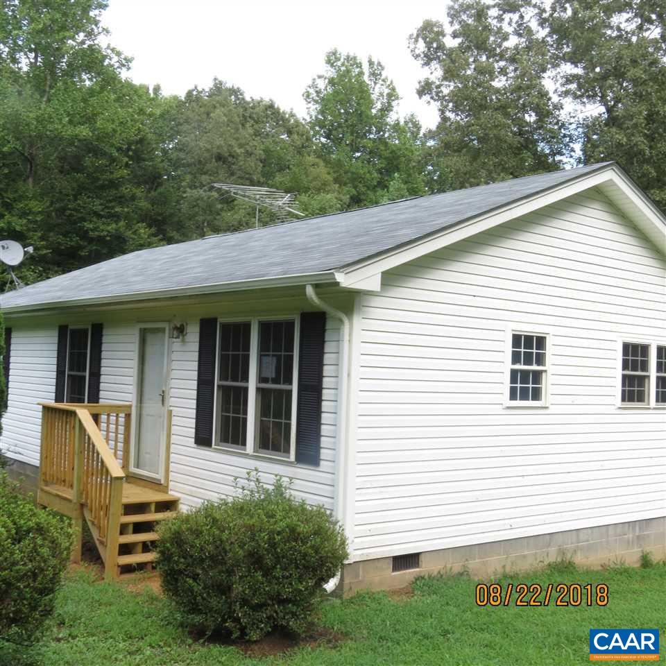 2010 Ridge Road Palmyra, VA 22963 - Photo 4 of 14 a view of a house with a yard