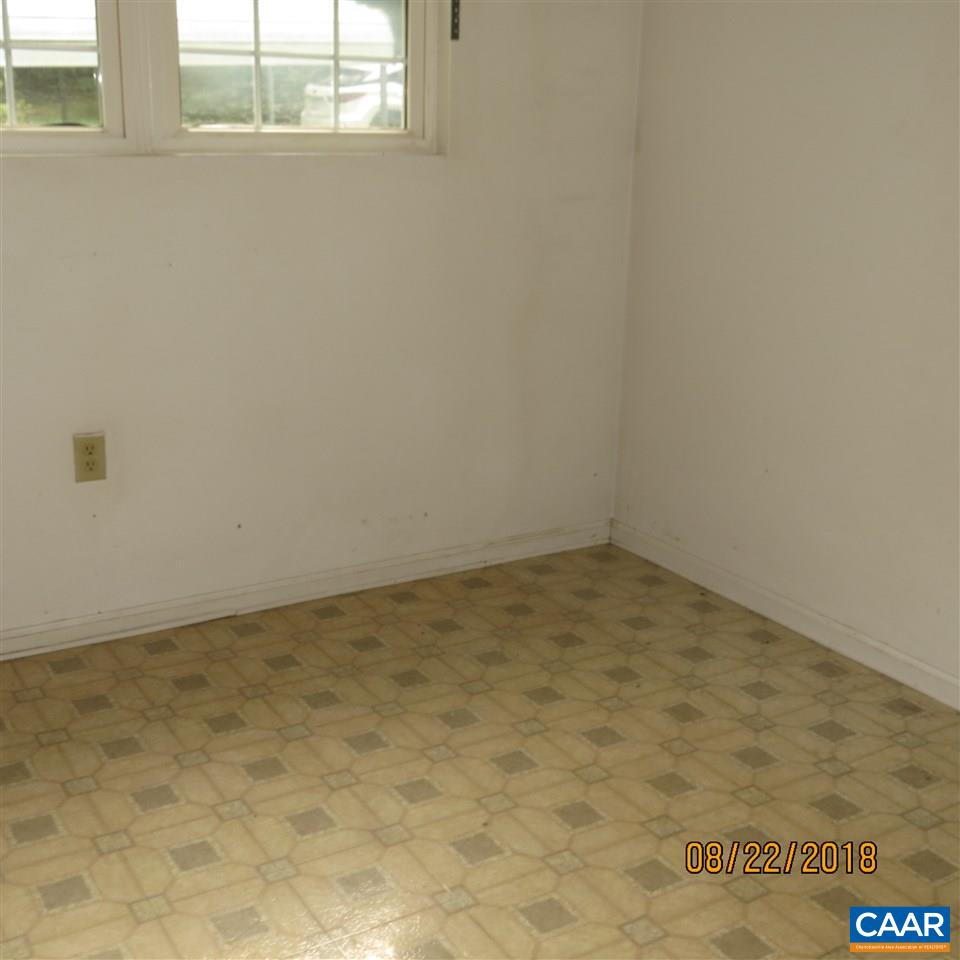 2010 Ridge Road Palmyra, VA 22963 - Photo 8 of 14 a view of a window in a room