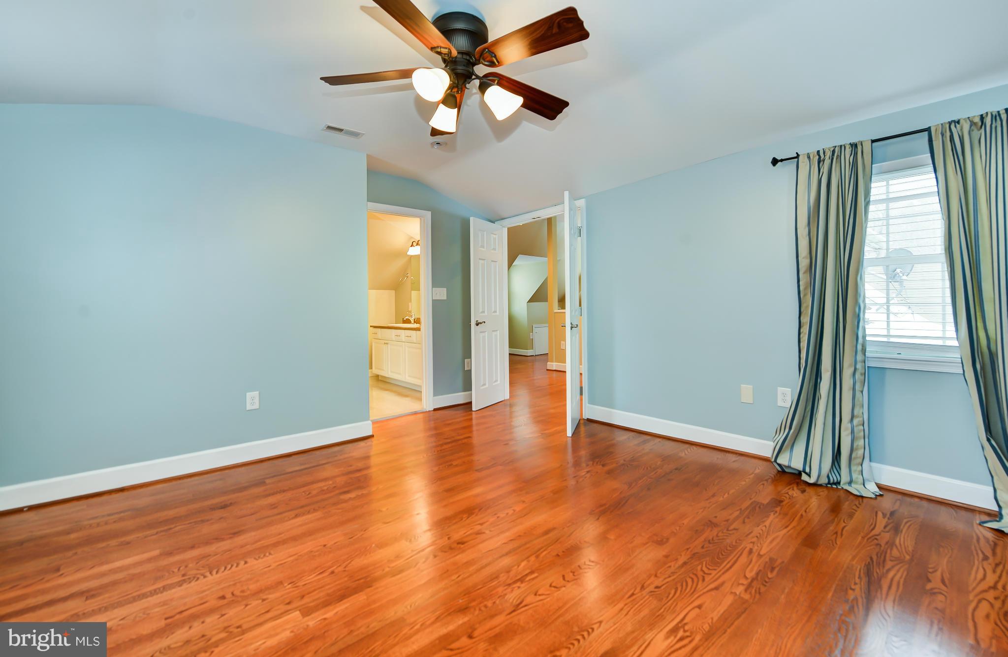 4419 19th Road North Arlington, VA 22207 - Photo 12 of 18 Bedroom (Master)