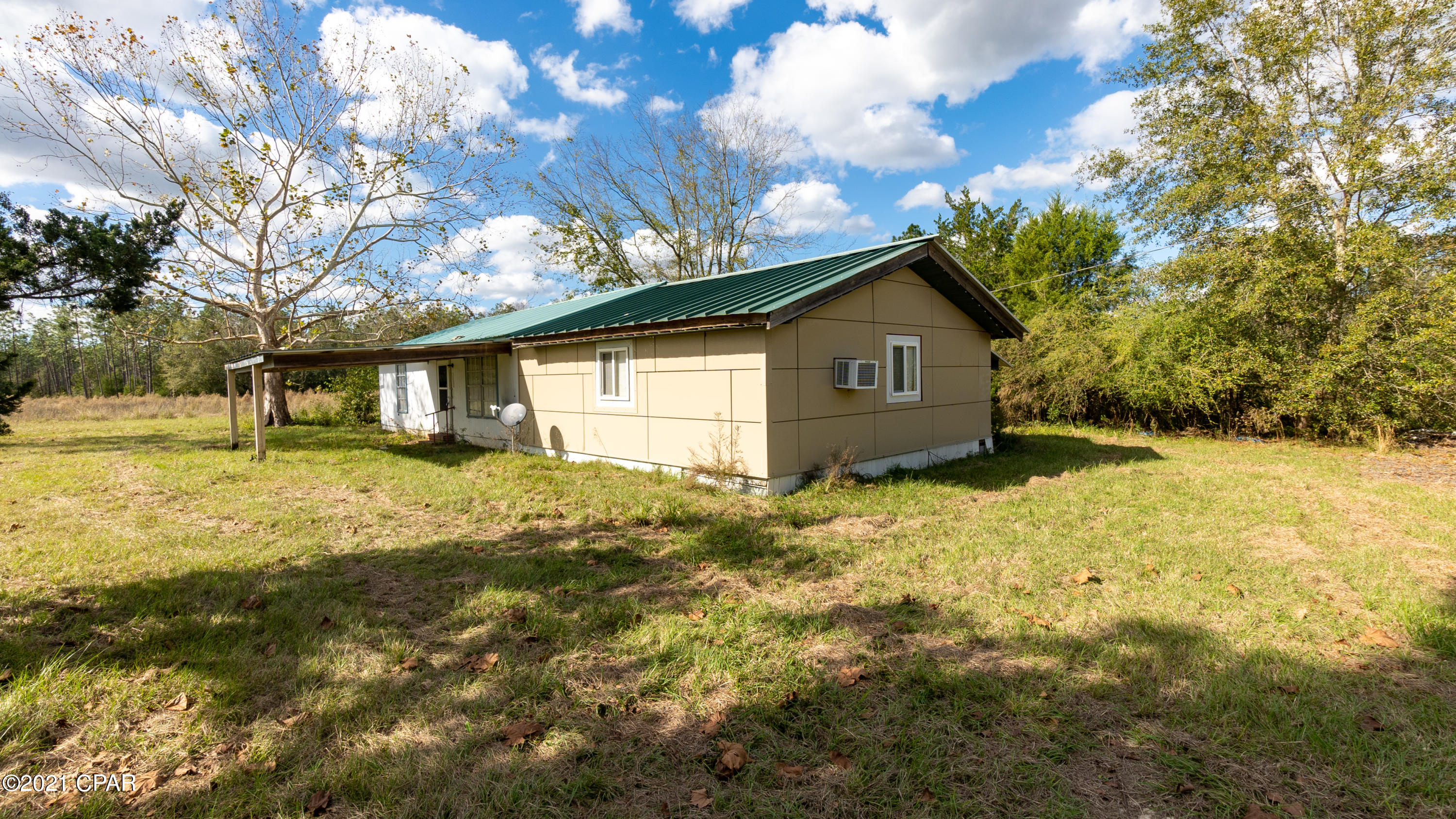 1734 Clayton Road Chipley, FL 32428 - Photo 4 of 29
