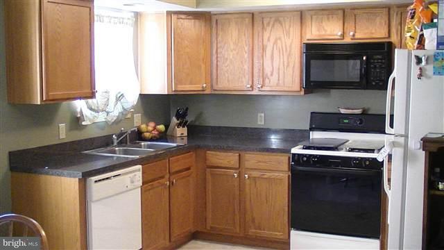 3001 Spectrum Road Dover, PA 17315 - Photo 4 of 11 Gallery Image 4