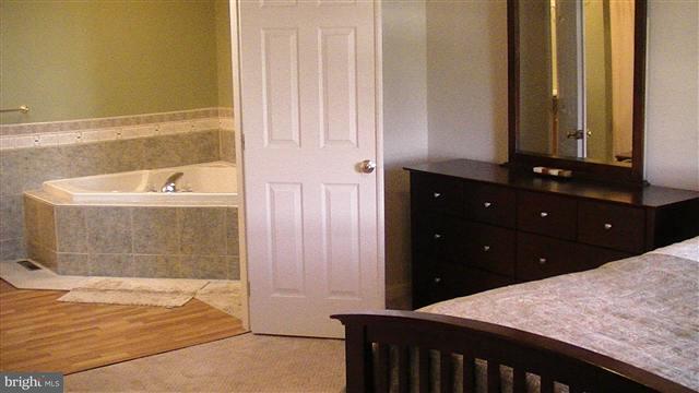 3001 Spectrum Road Dover, PA 17315 - Photo 5 of 11 Gallery Image 5