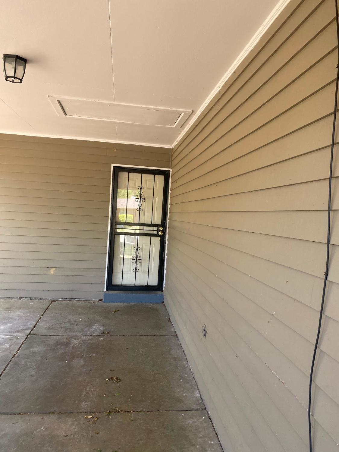 53 West Rollins Road Memphis, TN 38109 - Photo 16 of 16 a view of empty room with windows