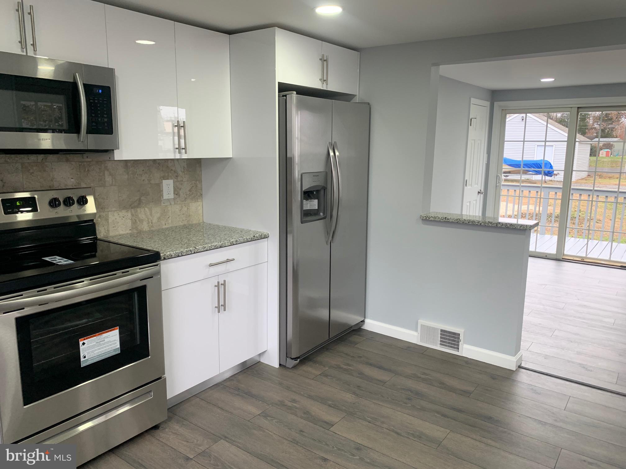 802 Newportville Road Croydon, PA 19021 - Photo 5 of 21