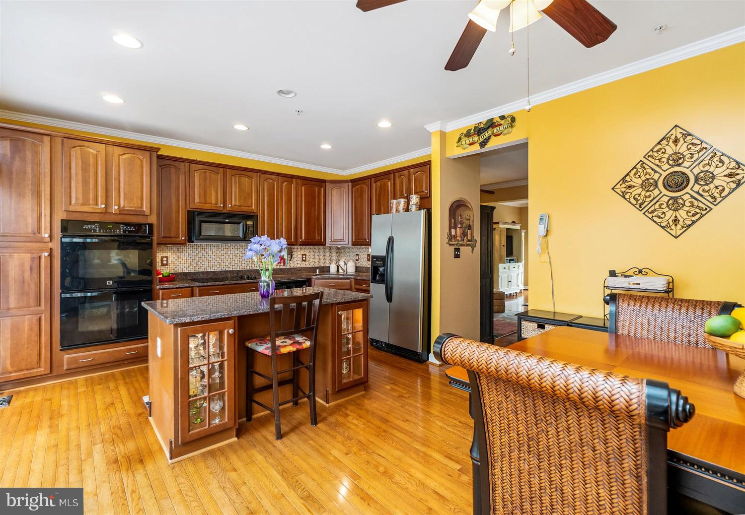 5155 Key View Way Perry Hall, MD 21128 - Photo 13 of 40 Large Eat-In Kitchen with Crown Molding