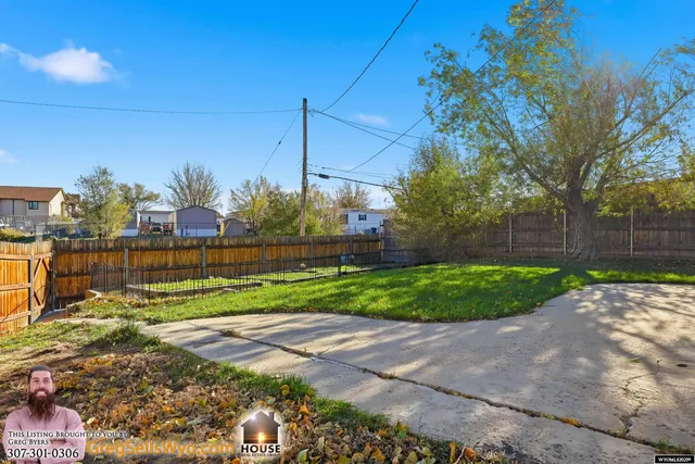 $239,000 | 409 North Sun Drive, Casper, WY 82609