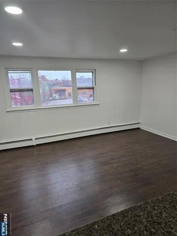 $2,000 | 18 Donna Drive, Unit 2, Wood-Ridge, NJ 07075