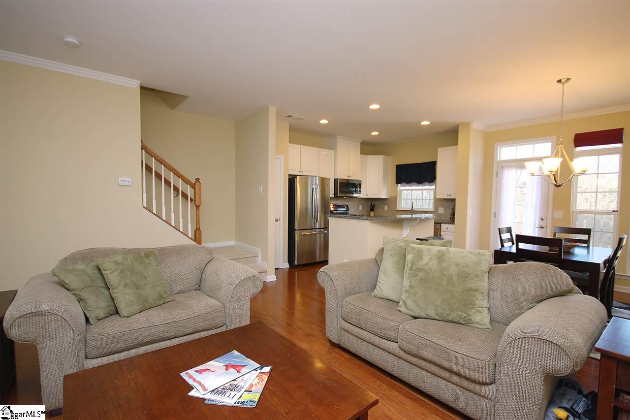 148 Awendaw Way Greenville, SC 29607 - Photo 2 of 33