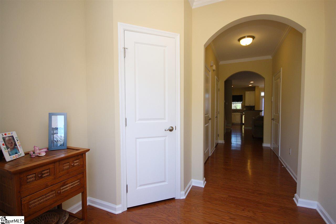 148 Awendaw Way Greenville, SC 29607 - Photo 13 of 33