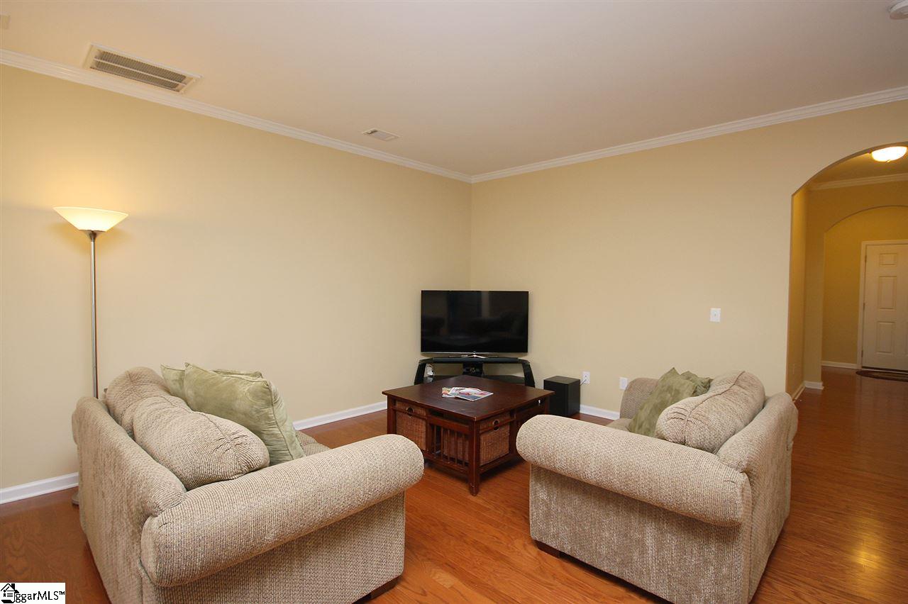 148 Awendaw Way Greenville, SC 29607 - Photo 4 of 33