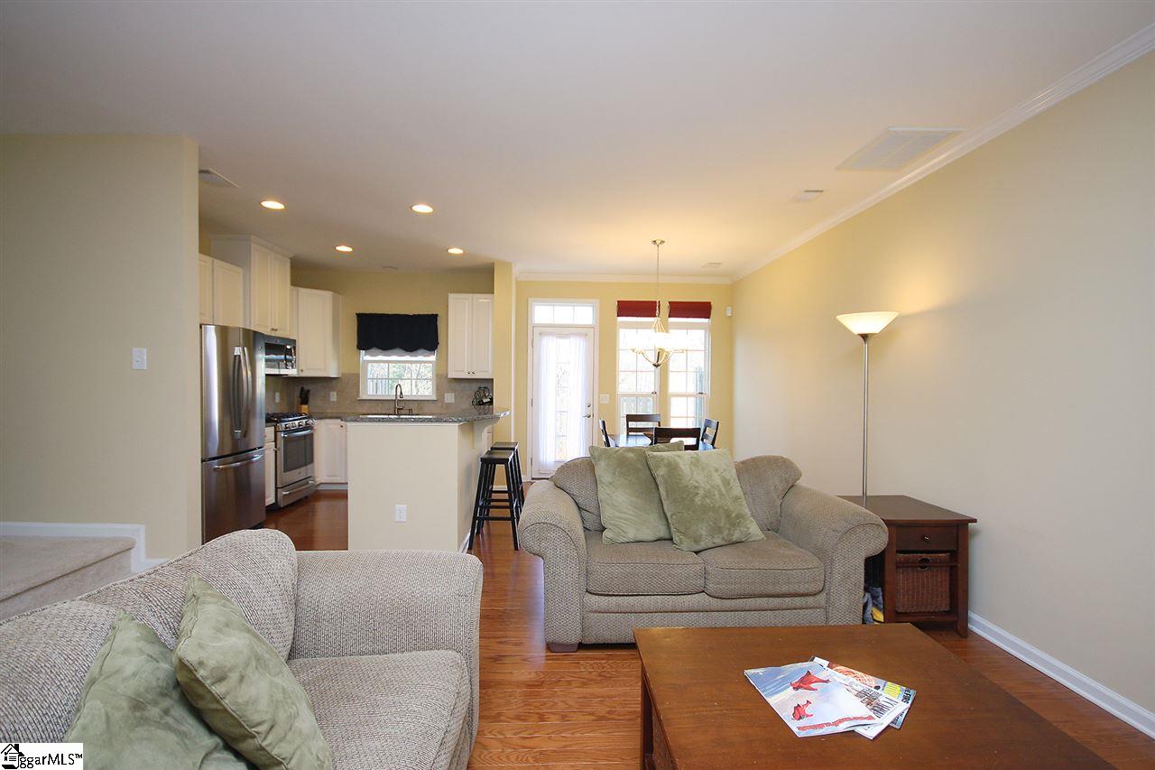 148 Awendaw Way Greenville, SC 29607 - Photo 6 of 33