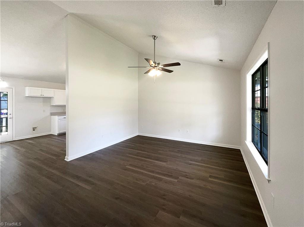 1144 Liberty Drive Thomasville, NC 27360 - Photo 11 of 22