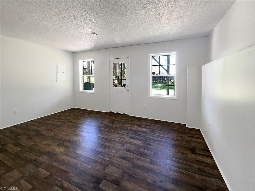 1144 Liberty Drive Thomasville, NC 27360 - Photo 18 of 22