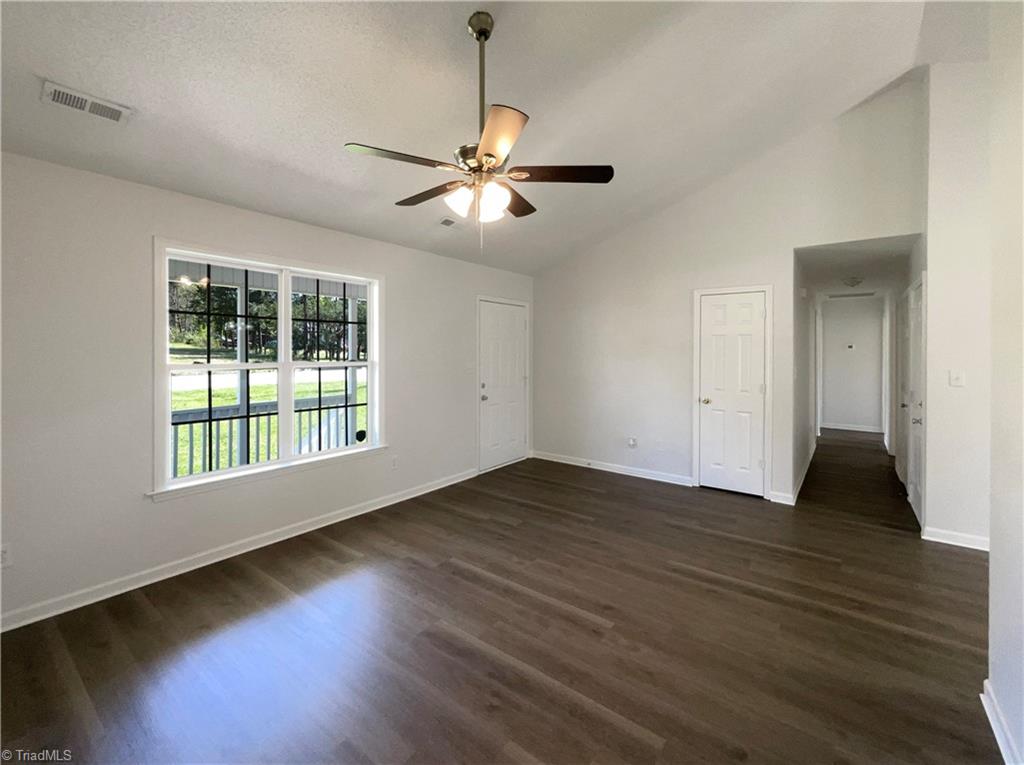 1144 Liberty Drive Thomasville, NC 27360 - Photo 3 of 22