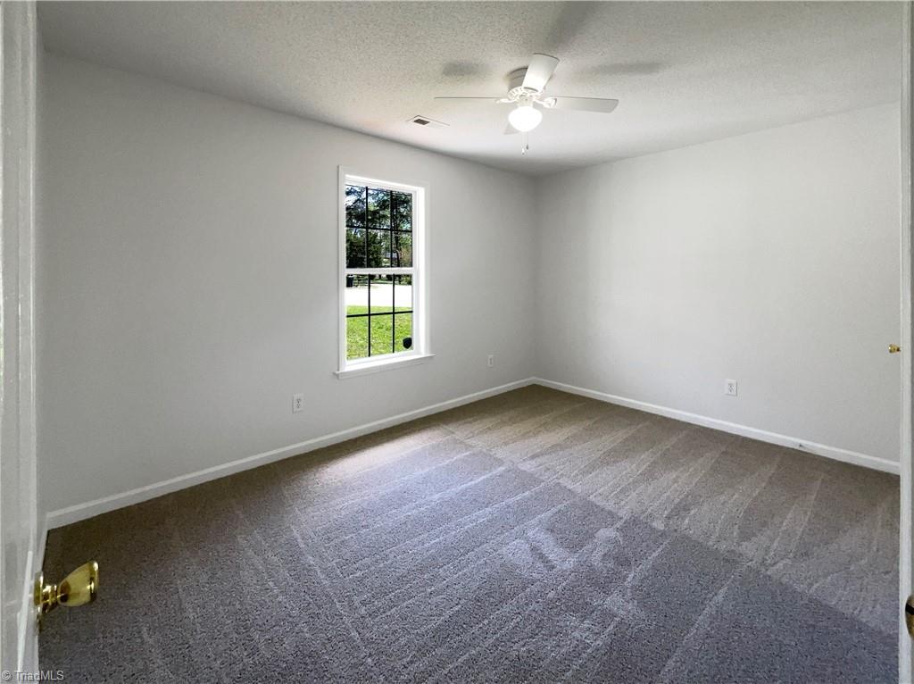 1144 Liberty Drive Thomasville, NC 27360 - Photo 5 of 22