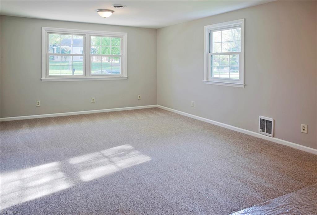 5702 Old Oak Ridge Road Greensboro, NC 27410 - Photo 22 of 31