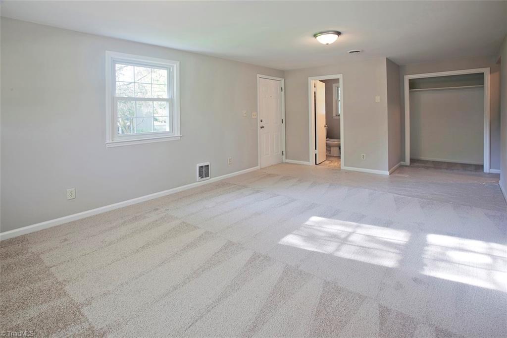 5702 Old Oak Ridge Road Greensboro, NC 27410 - Photo 23 of 31