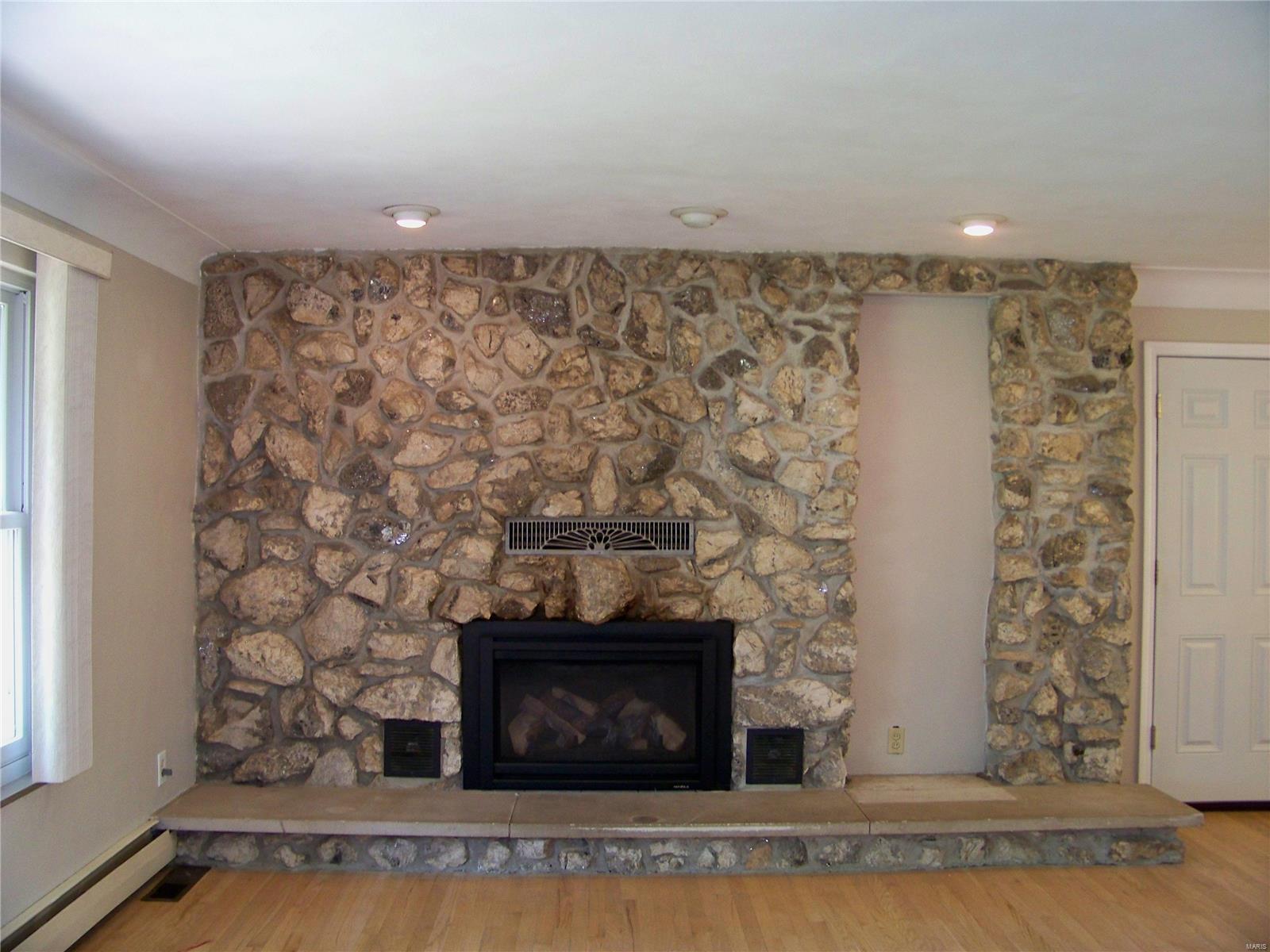 9831 East Concord Road St. Louis, MO 63128 - Photo 4 of 26 Gallery Image 4