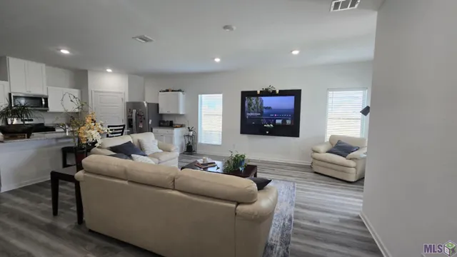 $2,800 | Undisclosed Address, Baton Rouge, LA 70817