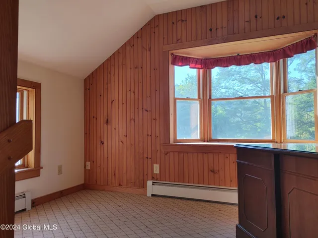 $699,900 | 16151 Highway 22, Putnam Station, NY 12861