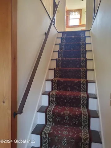 $699,900 | 16151 Highway 22, Putnam Station, NY 12861