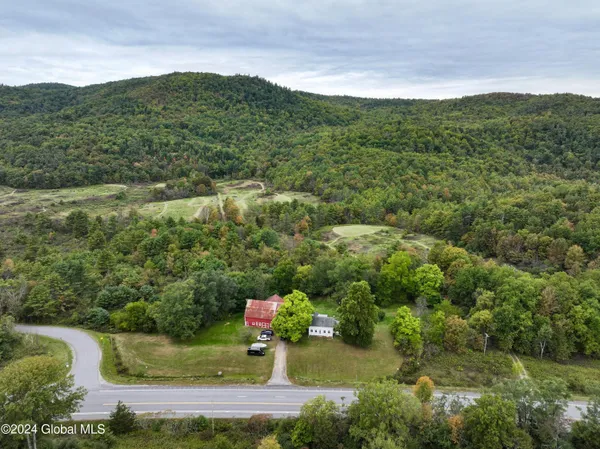$699,900 | 16151 Highway 22, Putnam, NY 12861