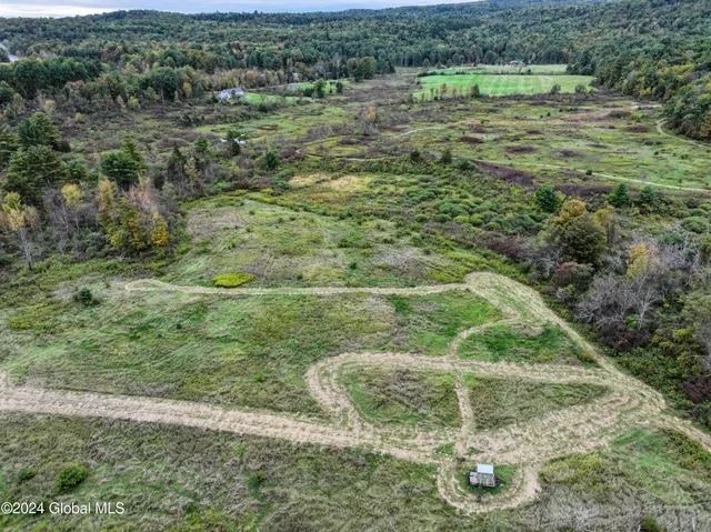 $699,900 | 16151 Highway 22, Putnam Station, NY 12861