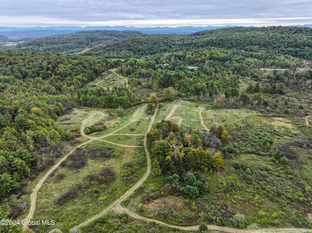 $699,900 | 16151 Highway 22, Putnam Station, NY 12861