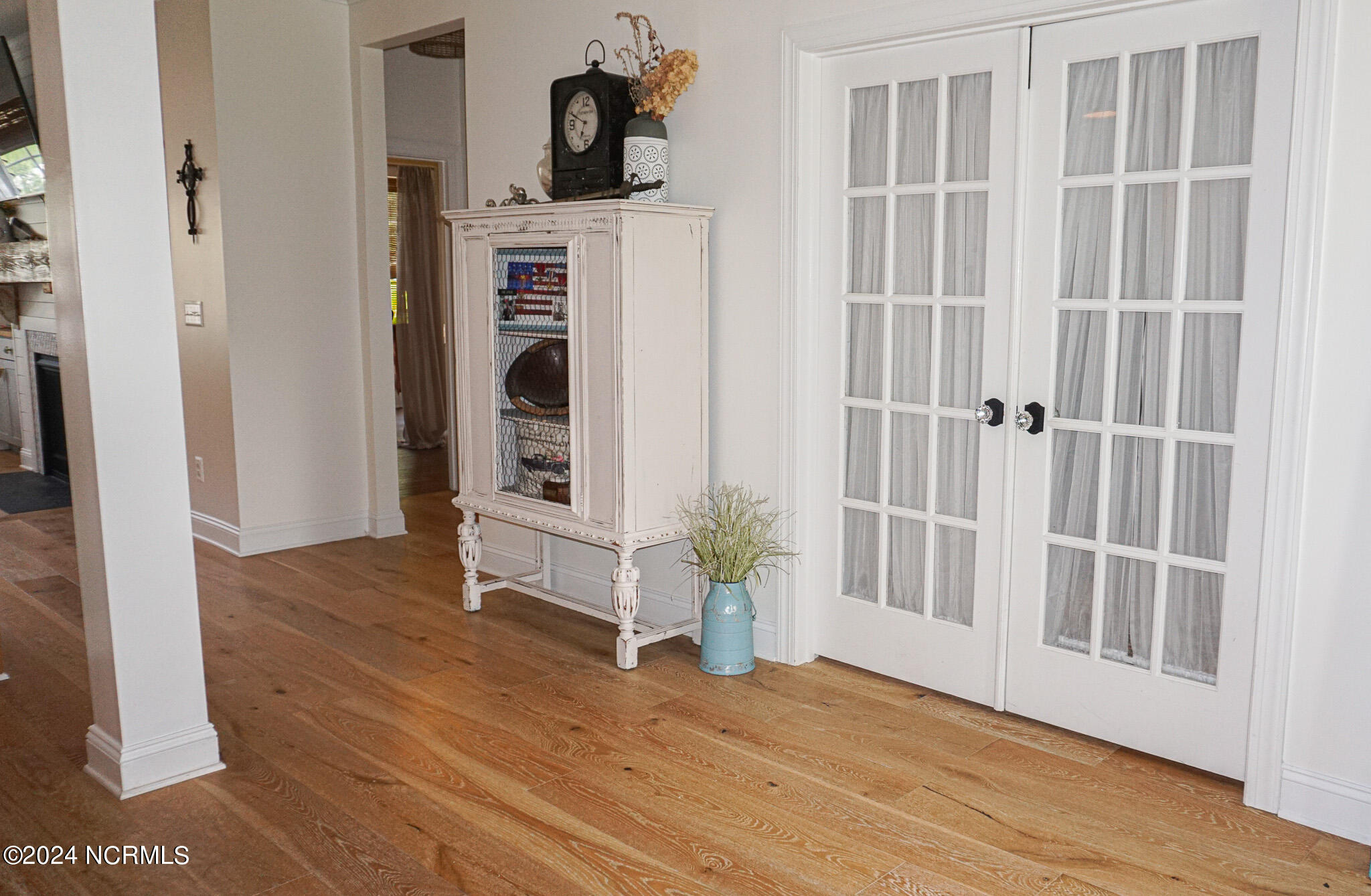 149 Great Oak Drive Hampstead, NC 28443 - Photo 14 of 38 Foyer