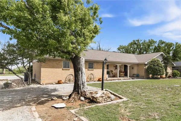 $409,900 | 102 Lori Lane, Brownwood, TX 76801
